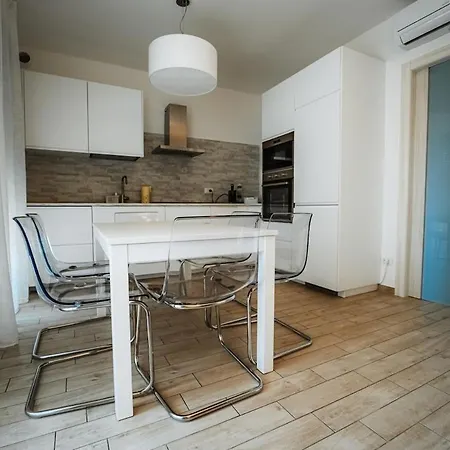 White House Apartament *
